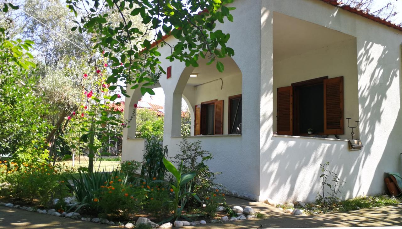 Garden Bungalow Valentina Stavros  Exterior foto